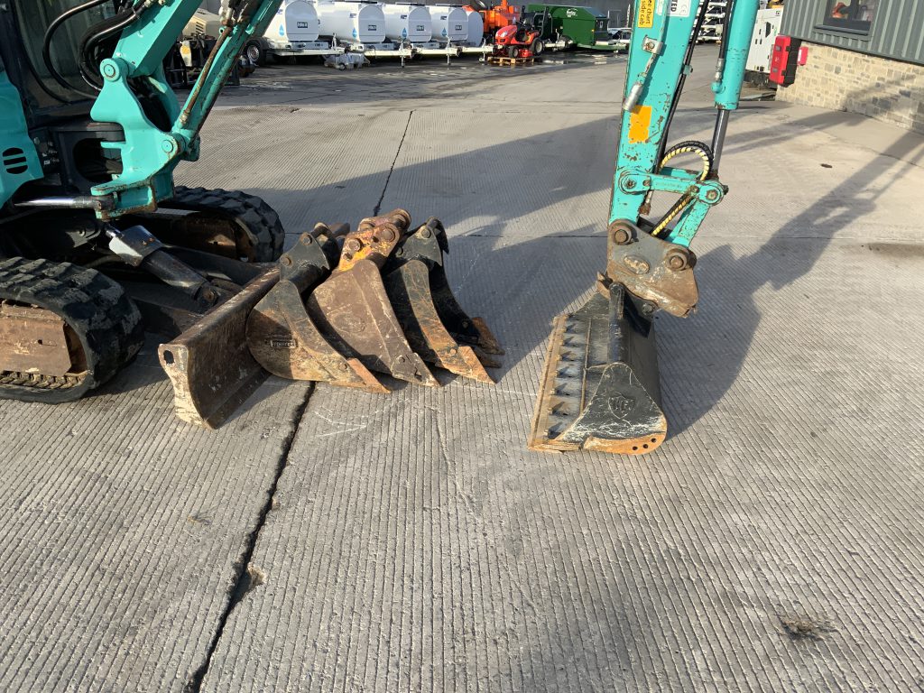 Kobelco SK28 SR-6 Digger (ST24947)