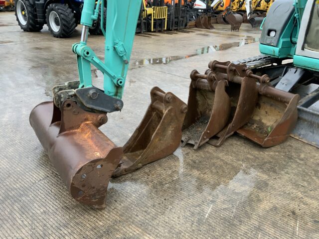 Kobelco SK70SR Digger (ST25083)