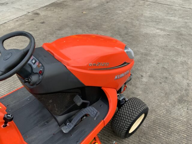 Kubota GR2120 Ride On Mower