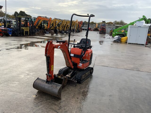 Kubota K008-3 Micro Digger (ST25022)
