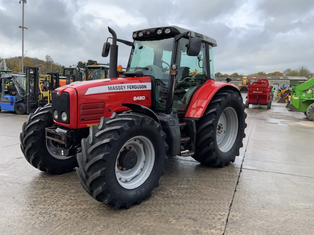 Massey Ferguson 6480 DYNA-6 Tractor (ST24945)