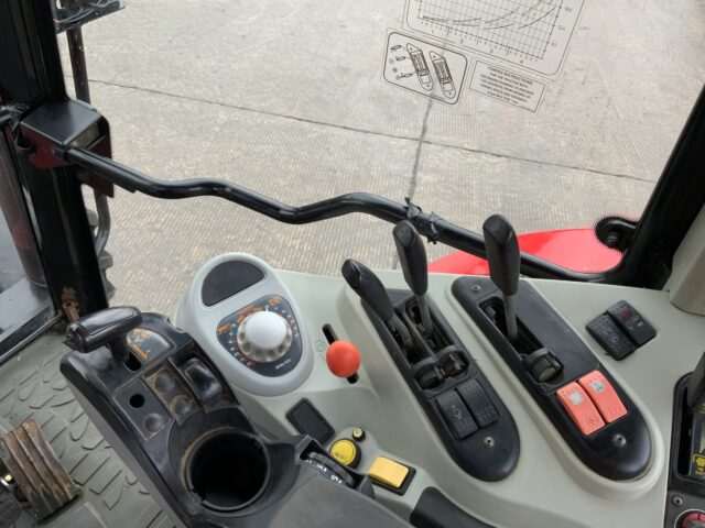 Massey Ferguson 6480 DYNA-6 Tractor (ST24945)