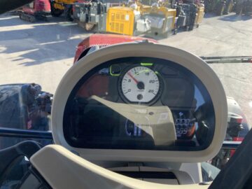 Massey Ferguson 6714S Dyna 6 Tractor (ST25200)