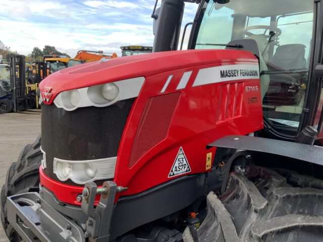 Massey Ferguson 6714S Dyna6 Tractor (ST24943)