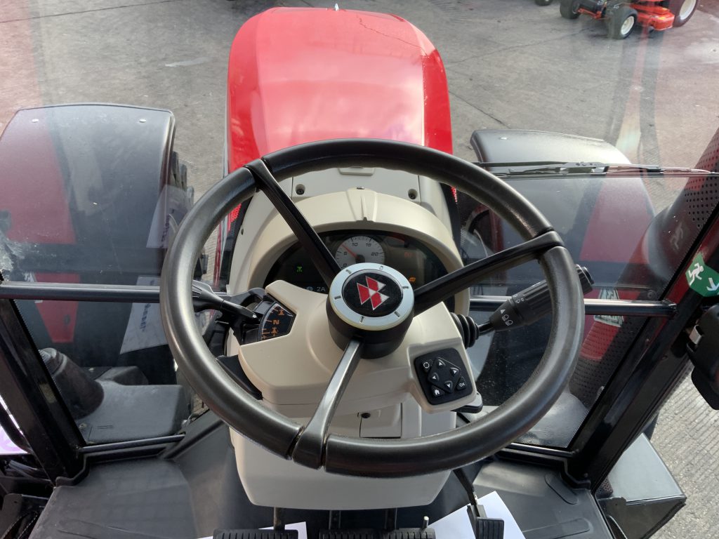 Massey Ferguson 6714S Dyna6 Tractor (ST24943)