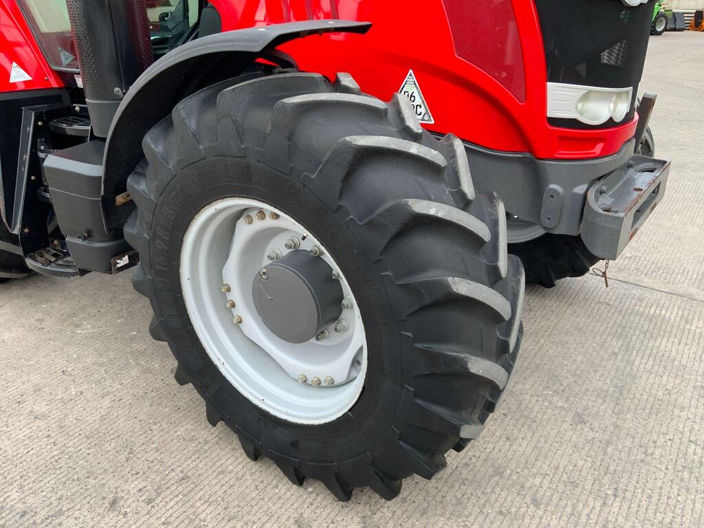 Massey Ferguson 6716s Dyna 6 Tractor (ST24184)