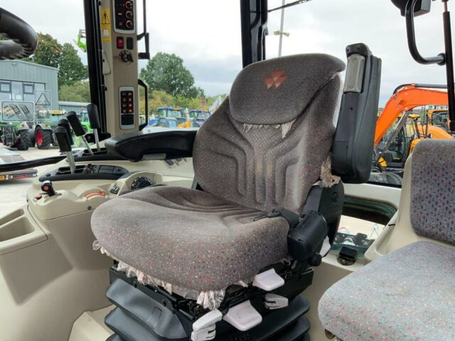 Massey Ferguson 6716s Dyna 6 Tractor (ST24184)