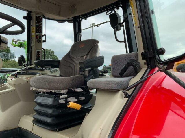 Massey Ferguson 6716s Dyna 6 Tractor (ST24184)