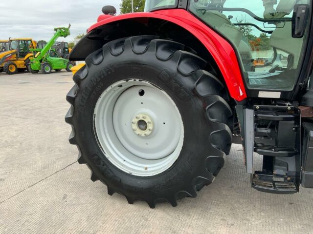 Massey Ferguson 6716s Dyna 6 Tractor (ST24184)
