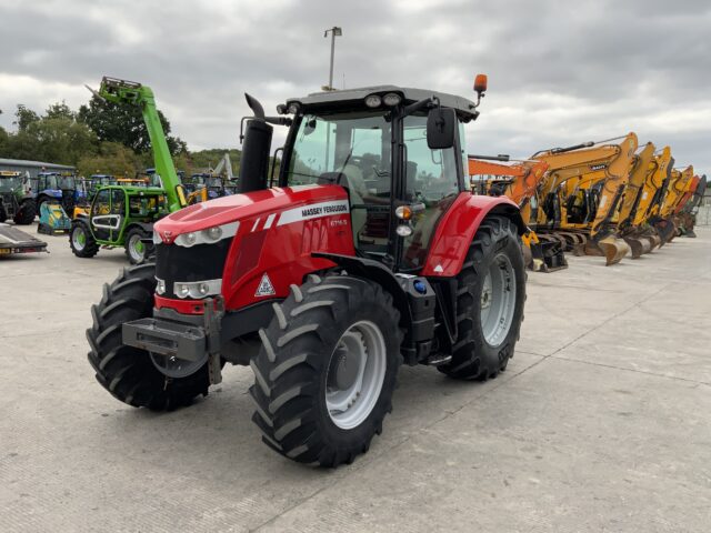 Massey Ferguson 6716s Dyna 6 Tractor (ST24184)
