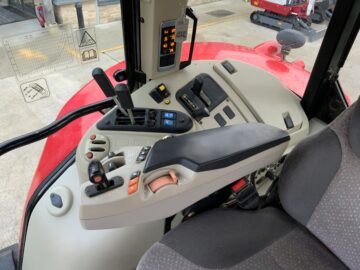 Massey Ferguson 7620 DYNA-6 Tractor (ST24944)