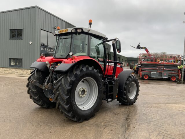 Massey Ferguson 7718 DYNA-6 Tractor (ST25011)