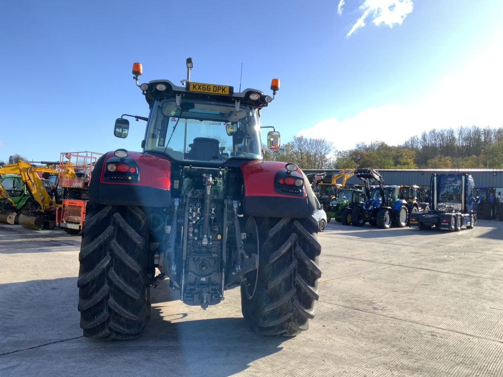 Massey Ferguson 8735 Dyna VT Tractor (ST25013)