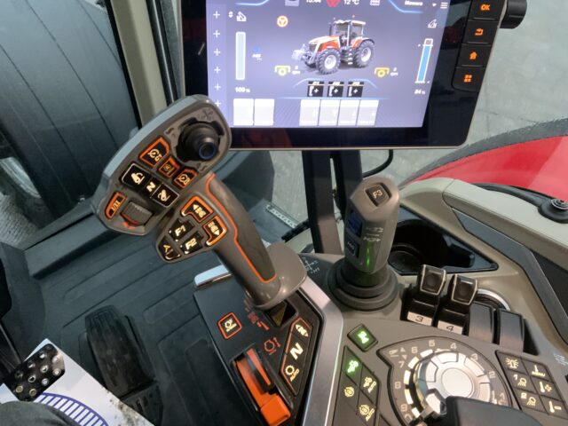 Massey Ferguson 8S.265 Dyna7 Tractor (ST25086)