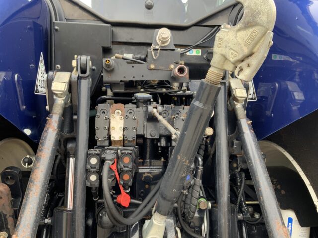 New Holland T7.270 Blue Power Tractor (ST23715)