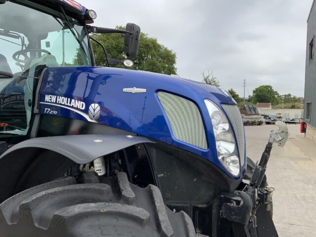 New Holland T7.270 Blue Power Tractor (ST23715)