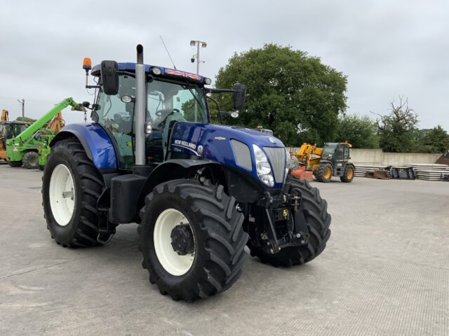 New Holland T7.270 Blue Power Tractor (ST23715)