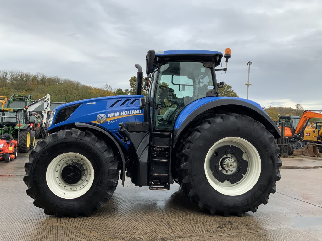 New Holland T7.290 Auto Command Tractor (ST25062)