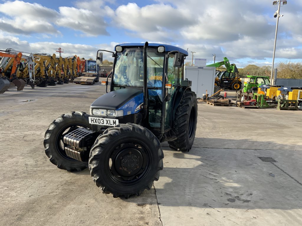 New Holland TN75s Super Steer Tractor (ST24490)