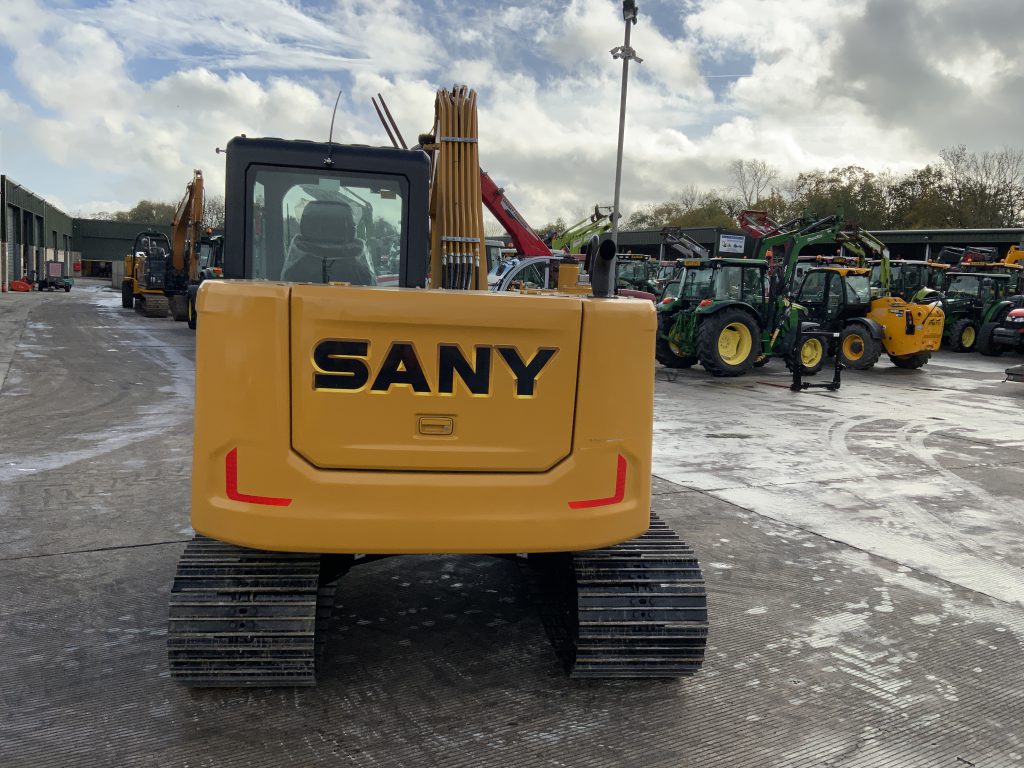 Sany SY70C Digger (ST25095)