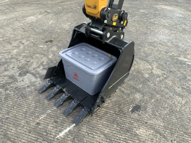 Sany SY70C Digger (ST25095)