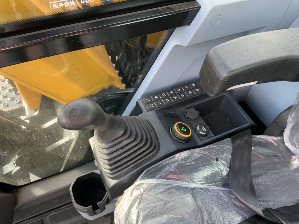 Sany SY70C Digger (ST25095)