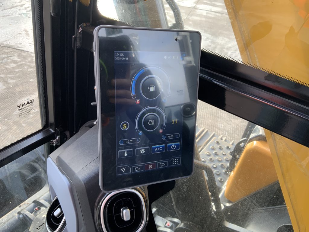 Sany SY70C Digger (ST25095)