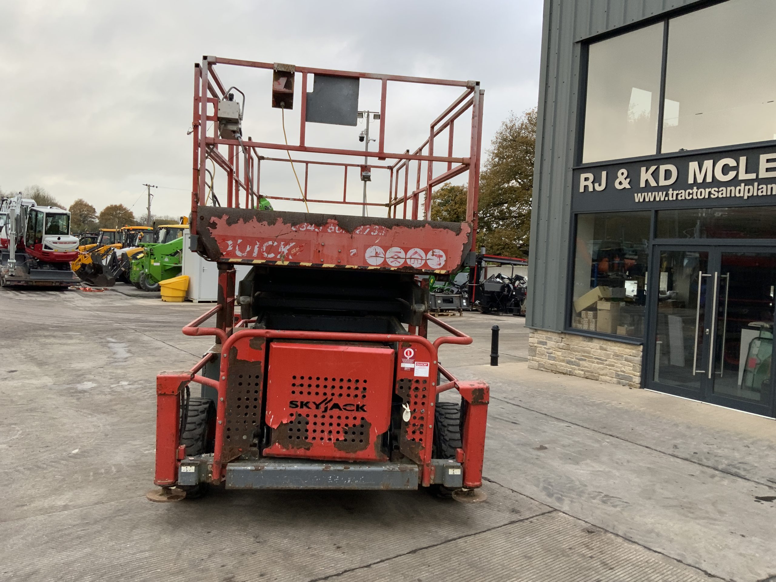 Sky Jack SJ9250 Scissor Lift (ST25090) - RJ and KD McLean Ltd