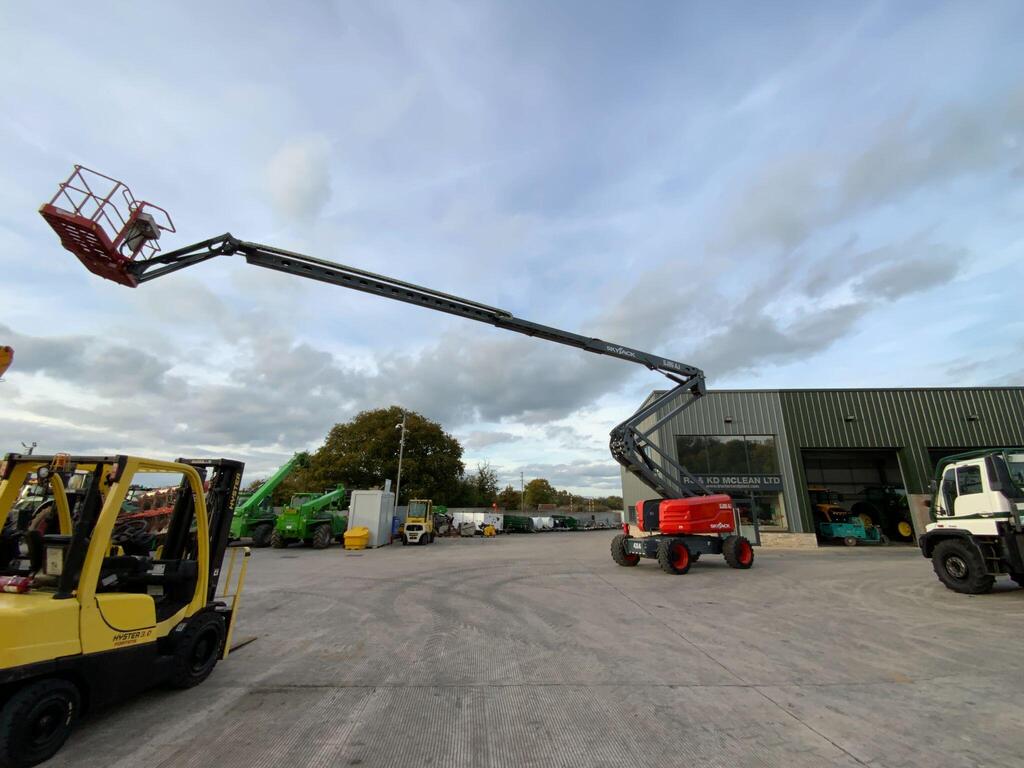 Skyjack SJ85AJ Telescopic Boom Lift (ST24683)