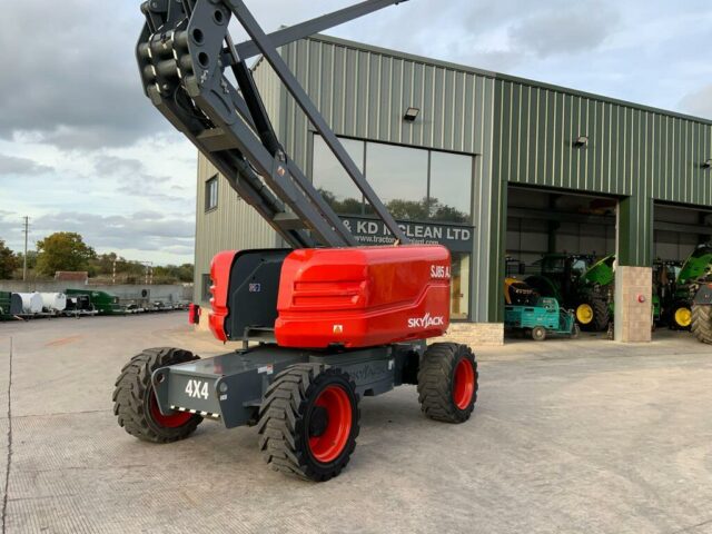 Skyjack SJ85AJ Telescopic Boom Lift (ST24683)