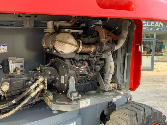 Skyjack SJ85AJ Telescopic Boom Lift (ST24683)