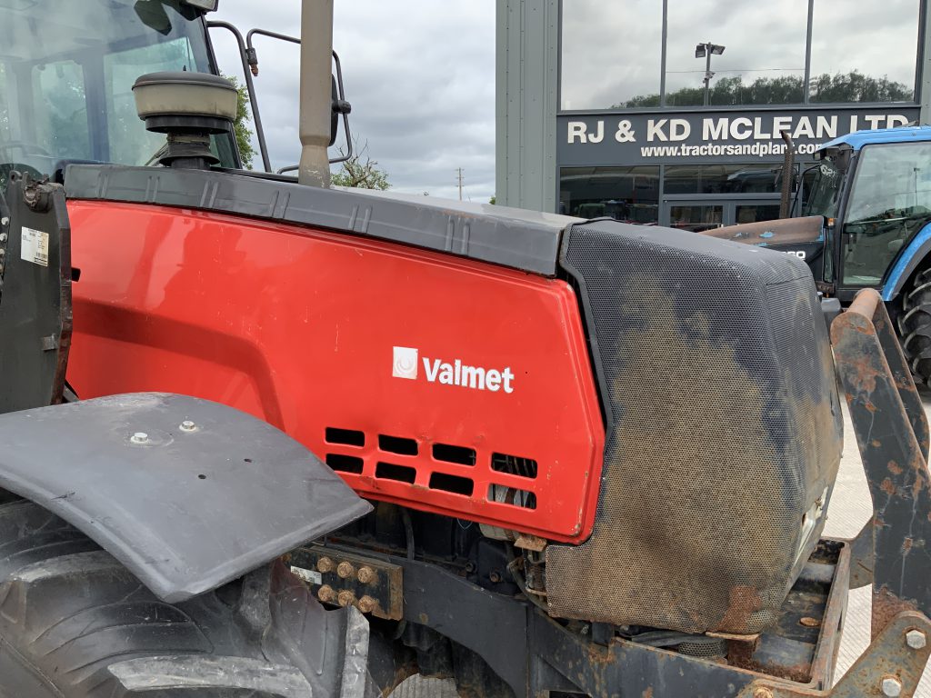 Valmet 8100 Twin Track Reverse Drive Tractor