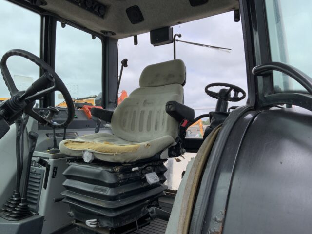 Valmet 8100 Twin Track Reverse Drive Tractor