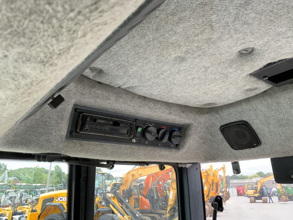 Valmet 8100 Twin Track Reverse Drive Tractor