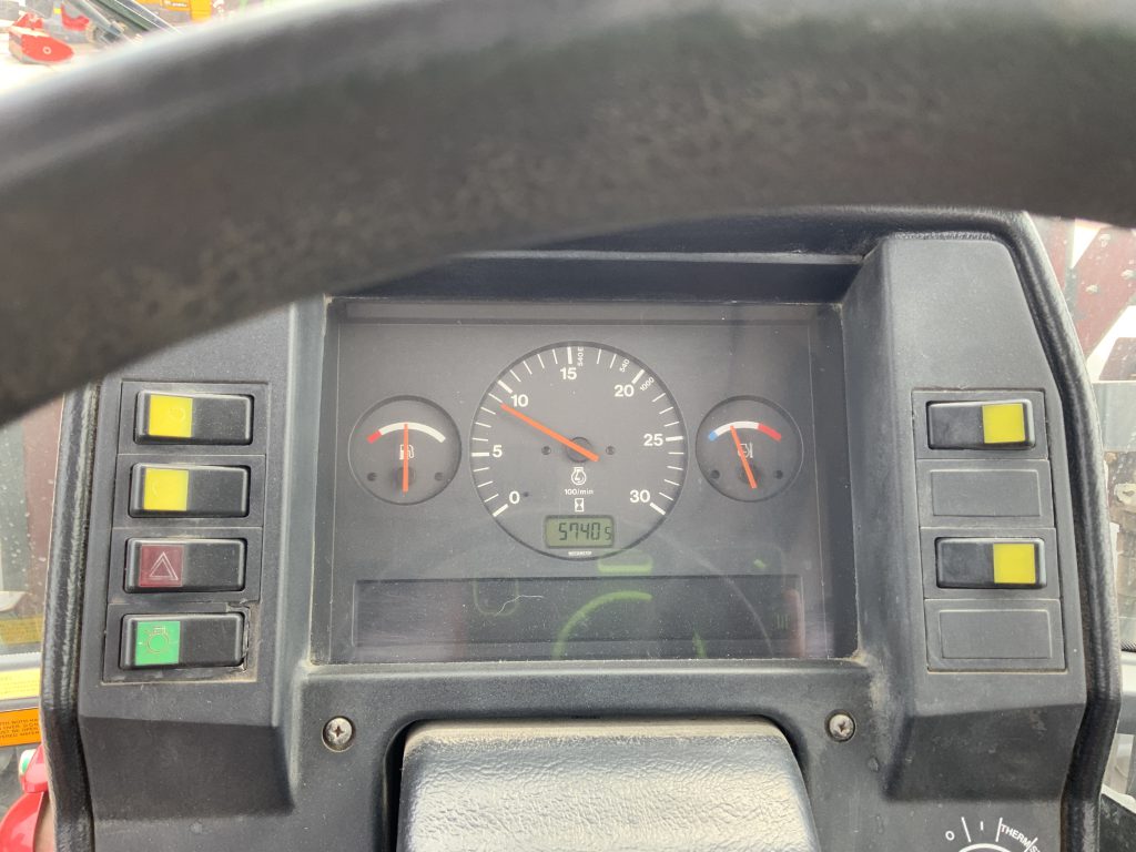 Valmet 8100 Twin Track Reverse Drive Tractor