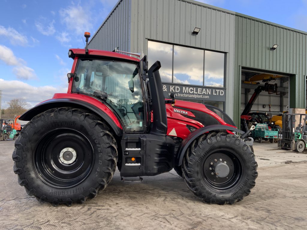 Valtra T195 ACTIVE Tractor (ST21562)