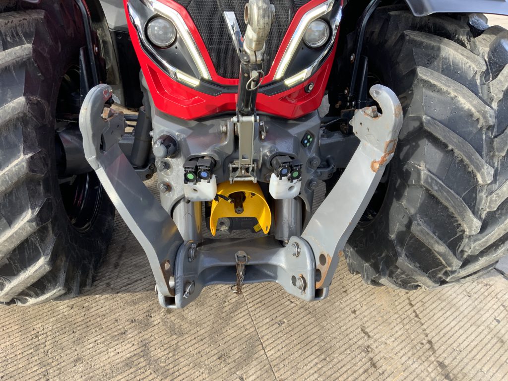 Valtra T195 ACTIVE Tractor (ST21562)