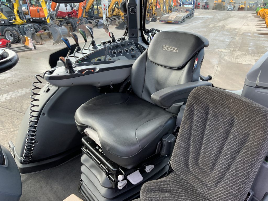 Valtra T195 ACTIVE Tractor (ST21562)