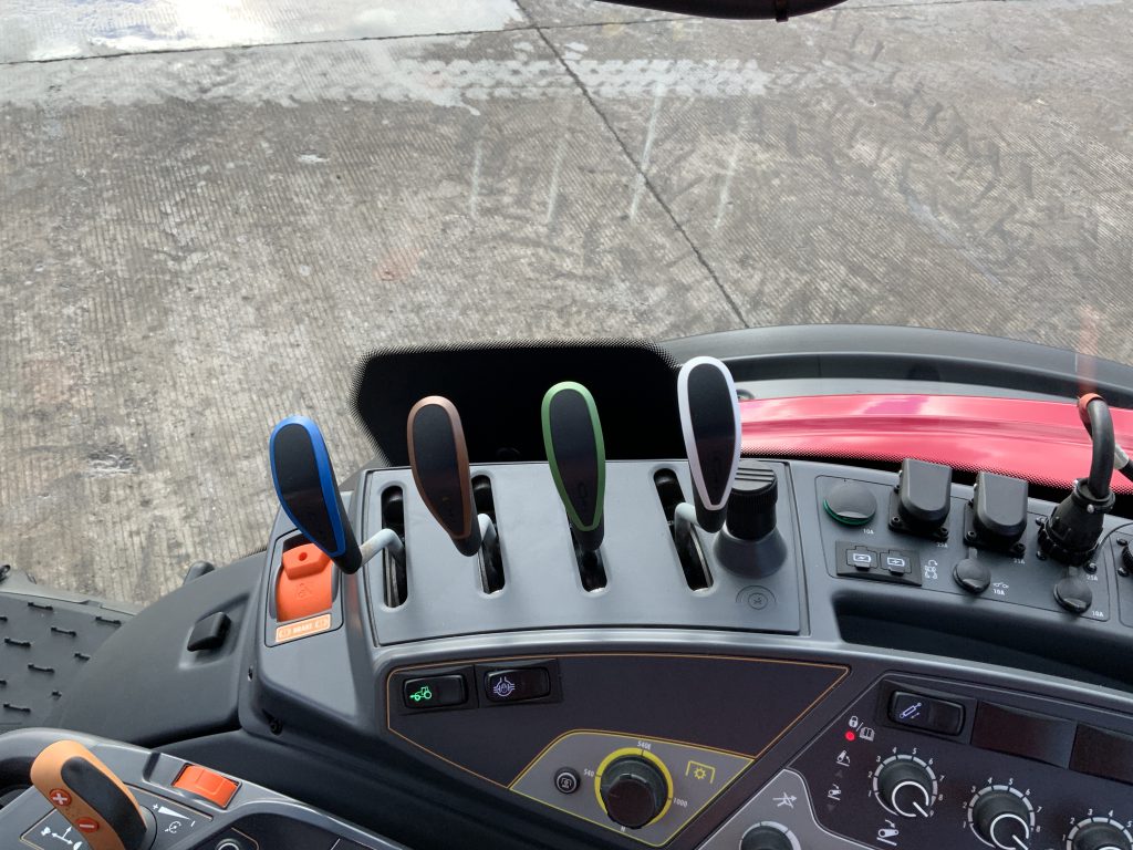 Valtra T195 ACTIVE Tractor (ST21562)