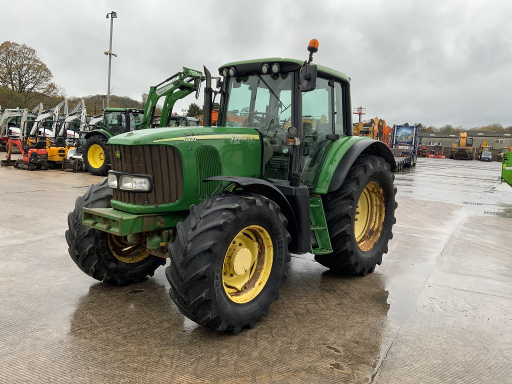 John Deere 6920 Tractor (ST25114)