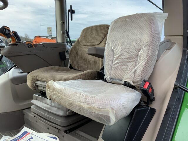 John Deere 6R155 Tractor