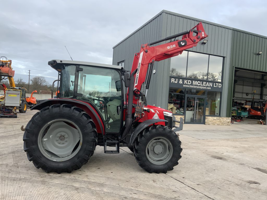 Massey Ferguson 4707 Tractor (ST25398)