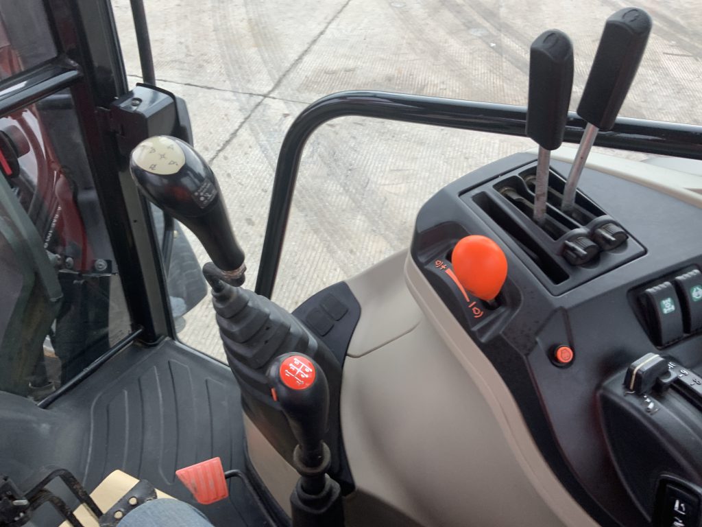 Massey Ferguson 4707 Tractor (ST25398)