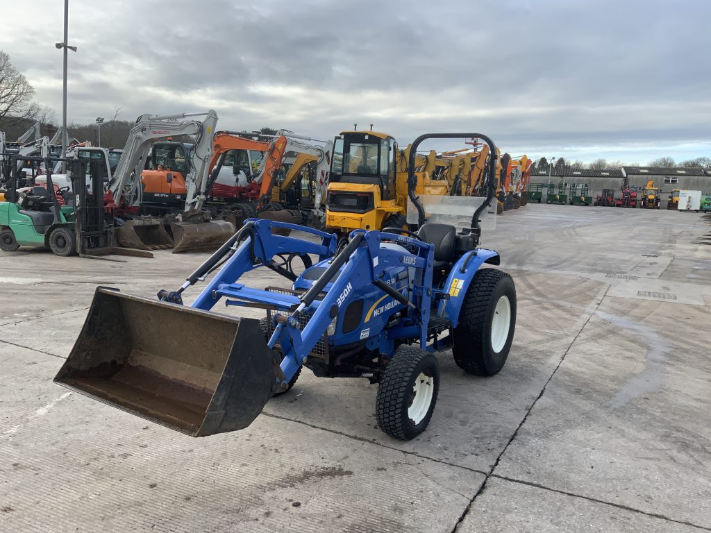 New Holland Boomer 50 Tractor (ST25416)