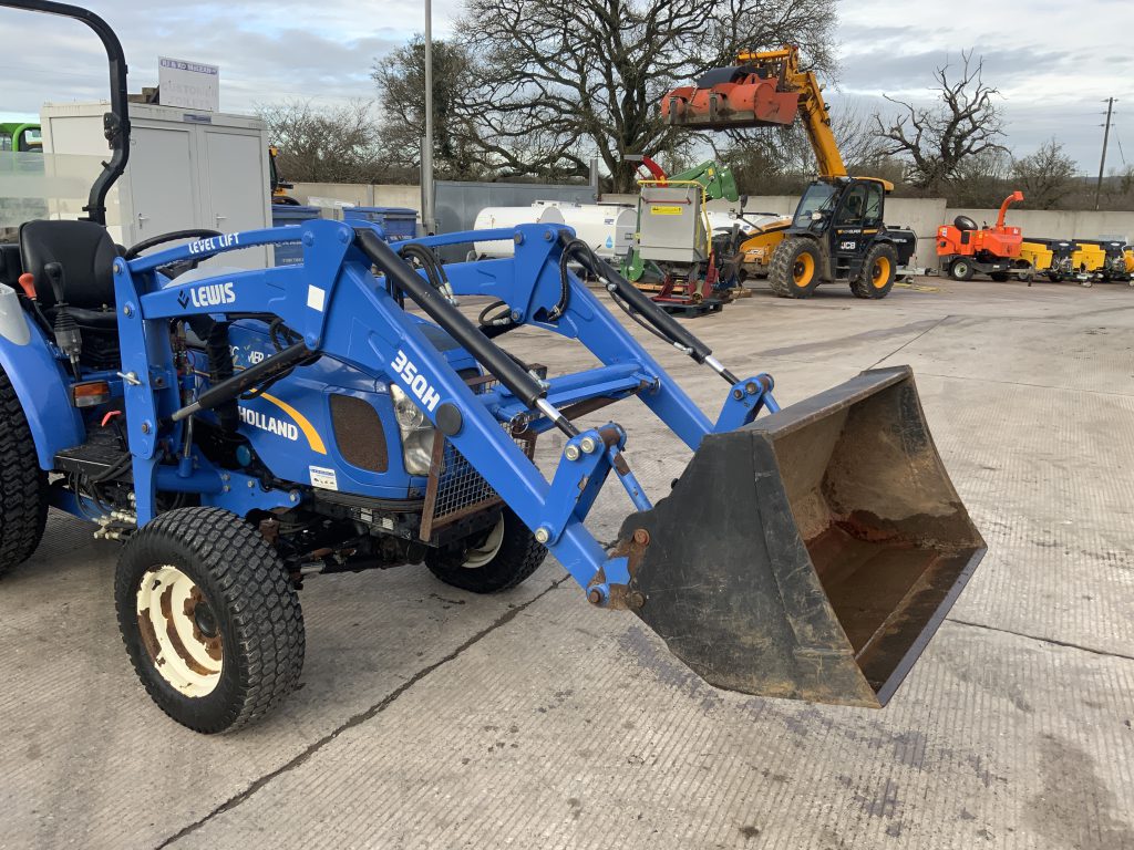 New Holland Boomer 50 Tractor (ST25416)