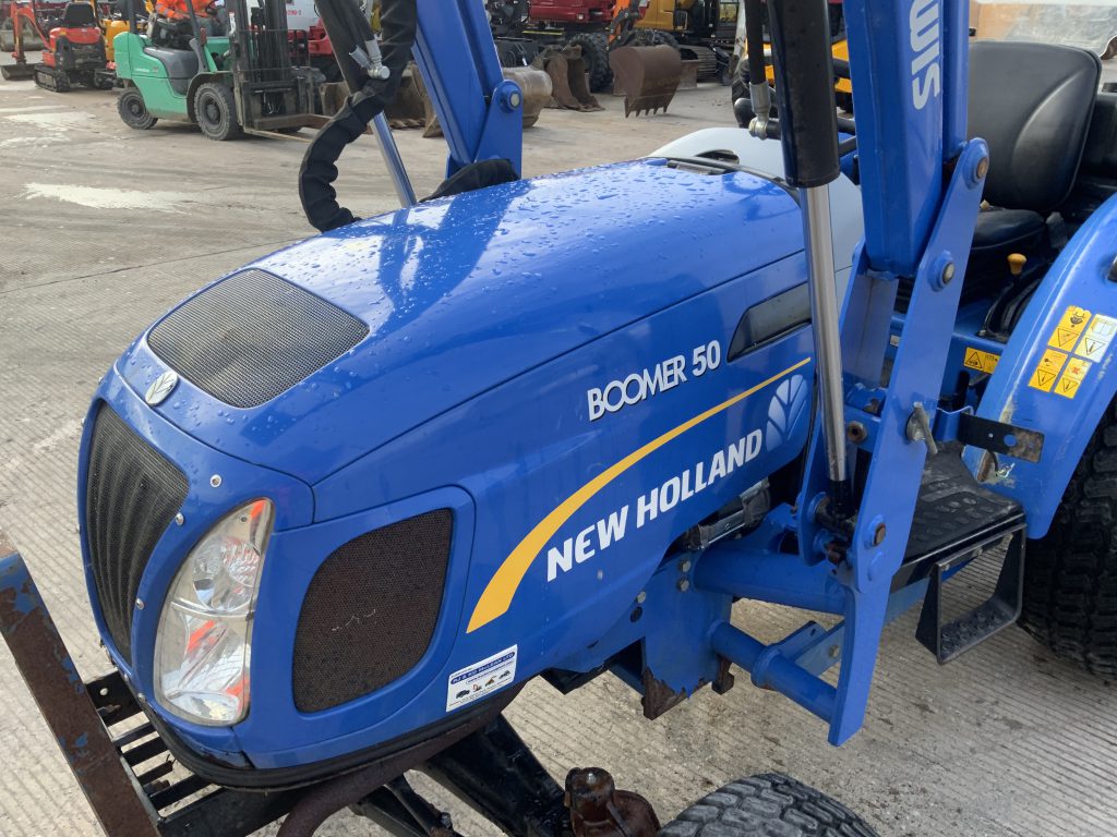 New Holland Boomer 50 Tractor (ST25416)