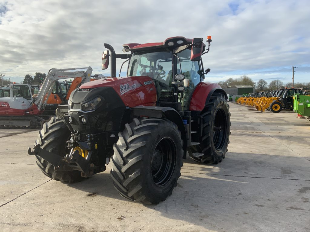 Case Puma 240 CVX Drive Tractor (ST25397)