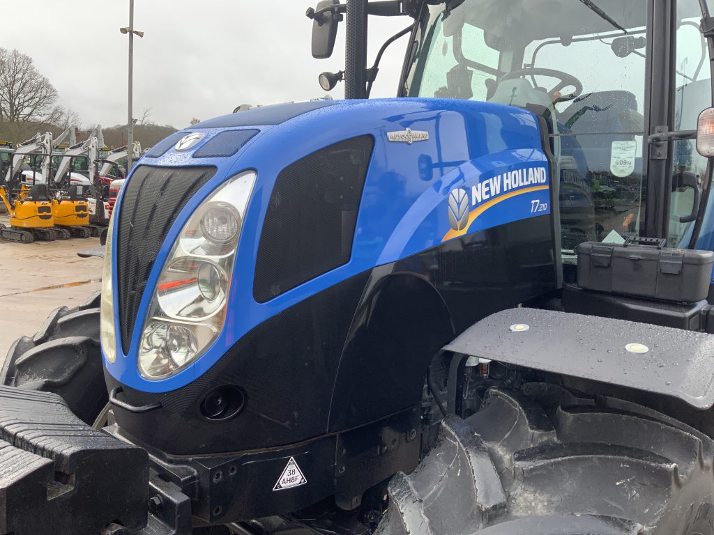 New Holland T7.210 Auto Command Tractor (ST25411)