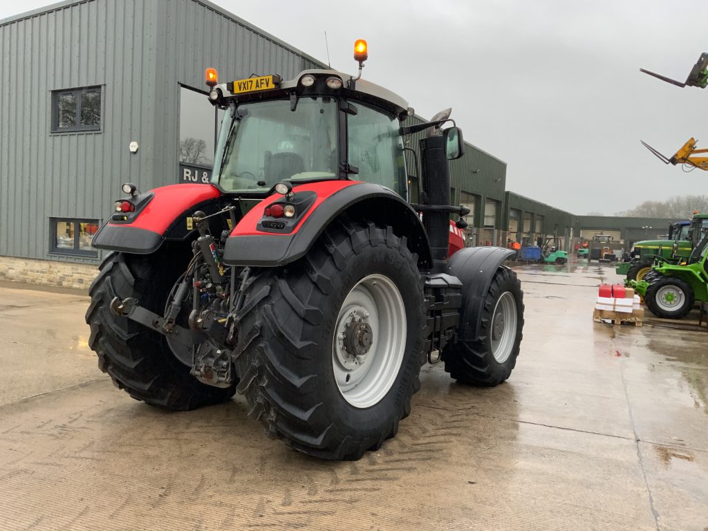 Massey Ferguson 8737 Dyna VT Tractor (ST25454)