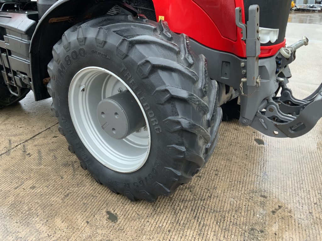Massey Ferguson 8737 Dyna VT Tractor (ST25454)